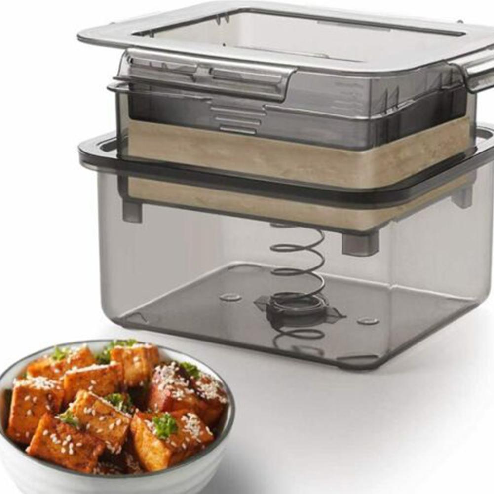Kitchen Gadgets Built In - Pressa per tofu Stampo sicuro Scolapiatti