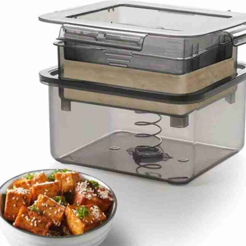 Kitchen Gadgets Built In - Pressa per Tofu a 3 Strati